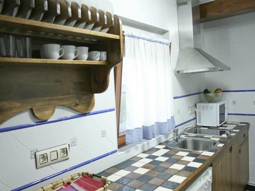 El Requexu, Apartamentos A 900 M De La Playa De Poo Ar-0474-As 利亚内斯 外观 照片